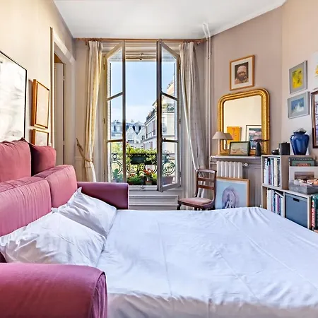 Veeve - Vintage And Vibrant * Paris
